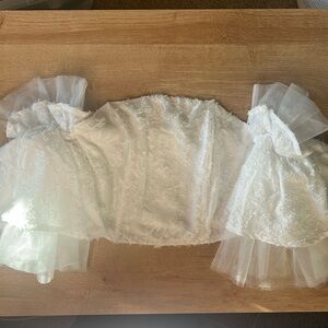 Cute off-shoulder top